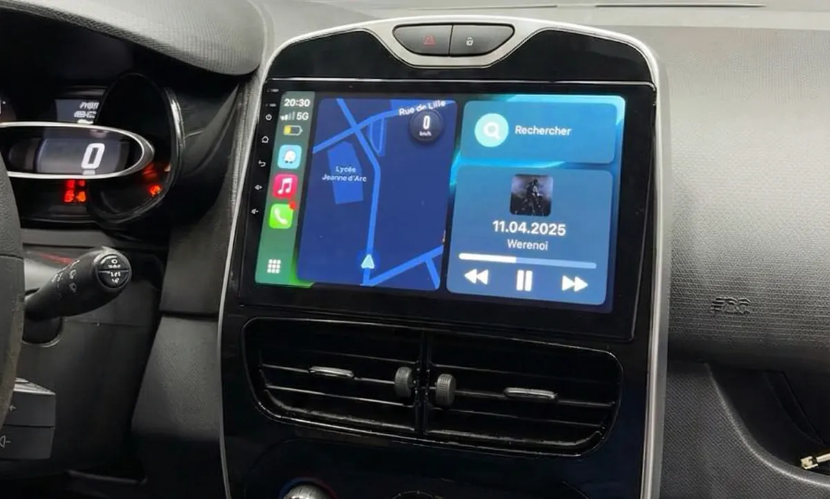 CarPlay réalisé par NFD Custom