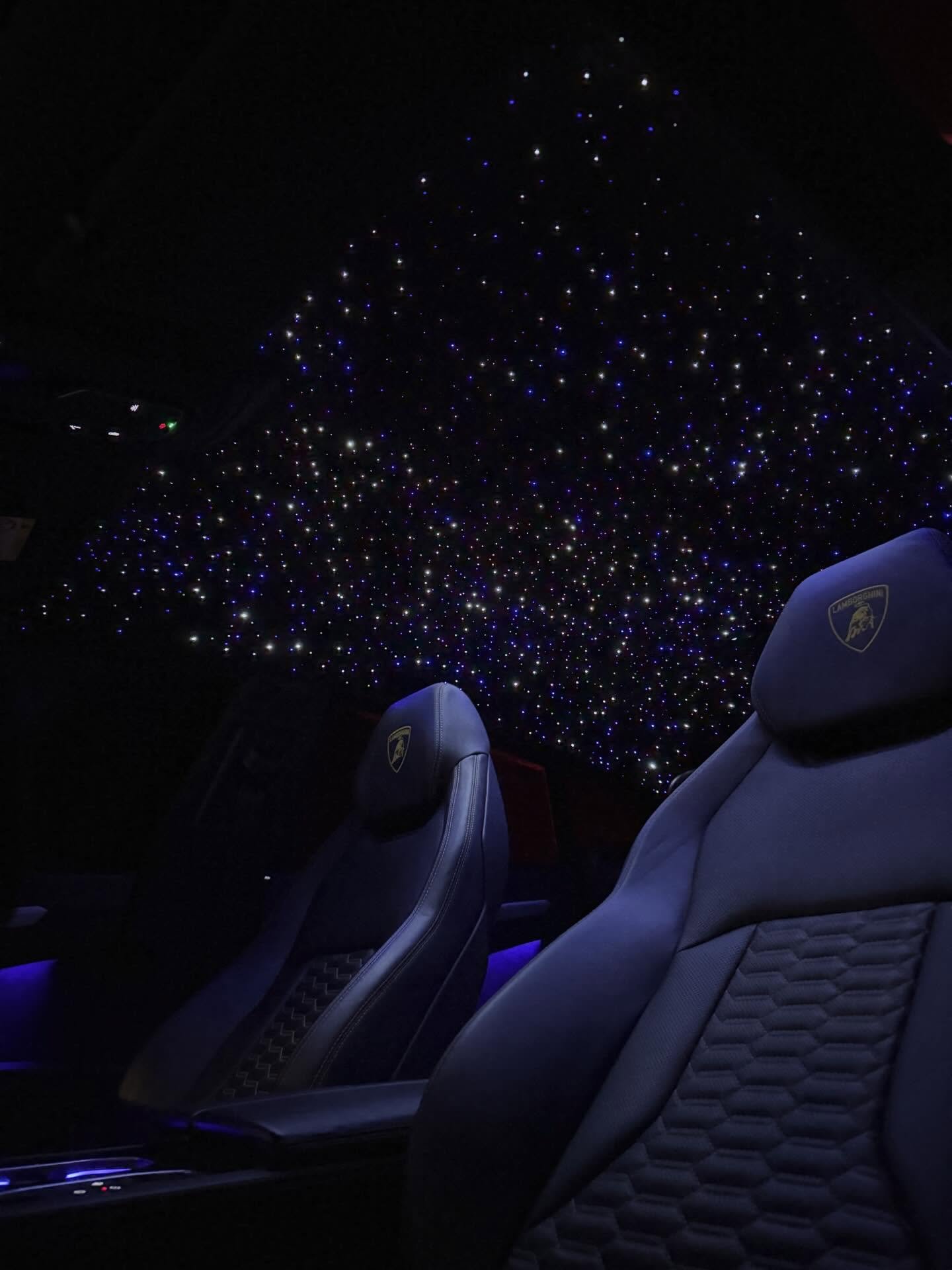 Incroyable ciel étoilé 2200 étoiles bicolore sur ce magnifique Urus🇮🇹🌌